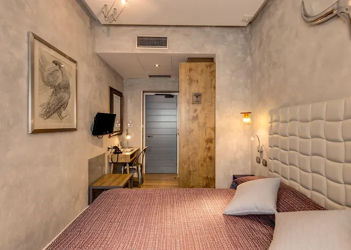 Parlamento Boutique 3* Roma